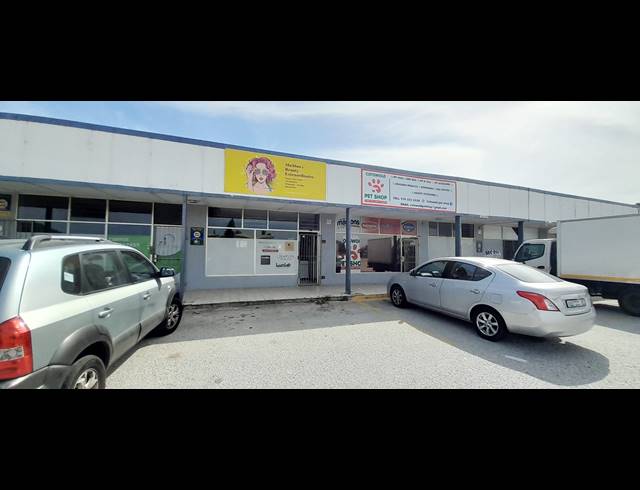61M² RETAIL RENTED IN COTSWOLD